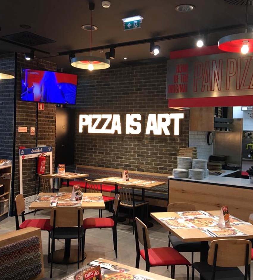 (c) Pizzahut.pt