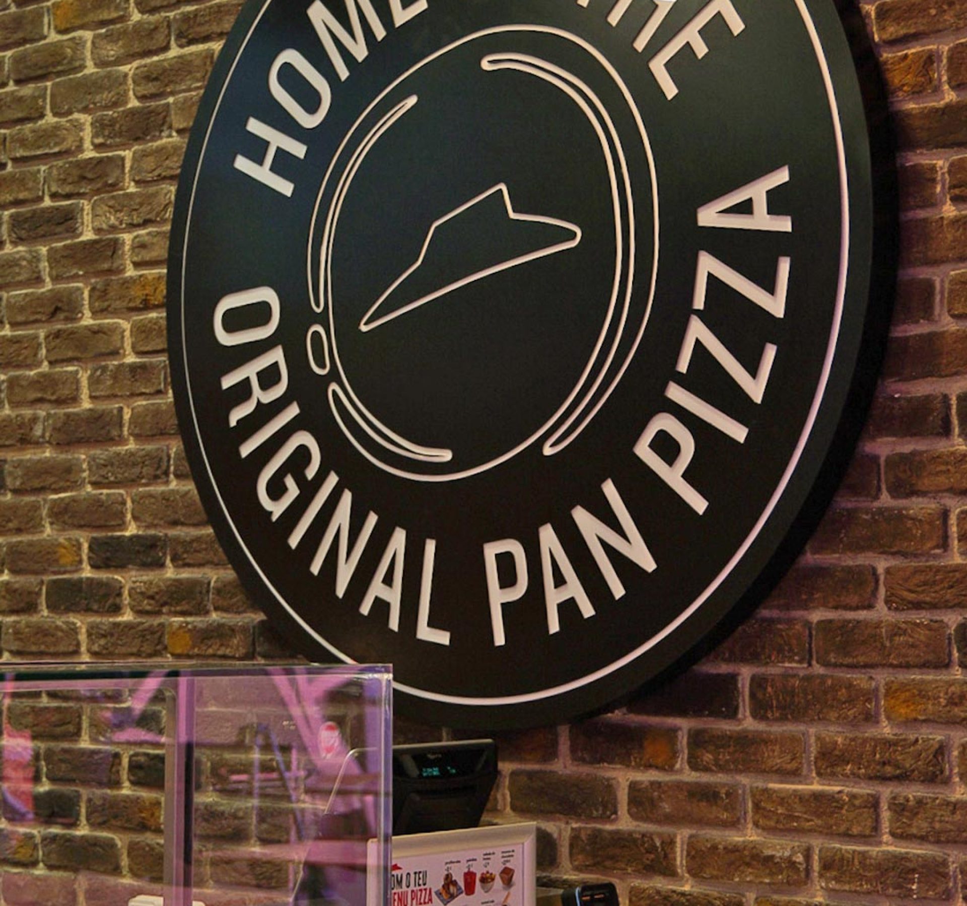 Pizza Hut La Vie Guarda